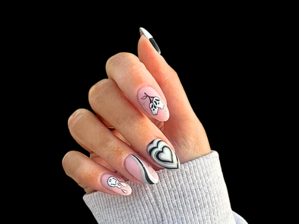 HONA Monochroma Halloween Nails